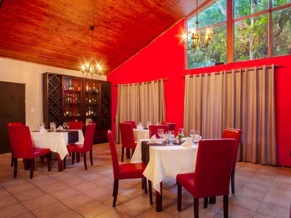Hotel 247 @ White River Bagian luar foto